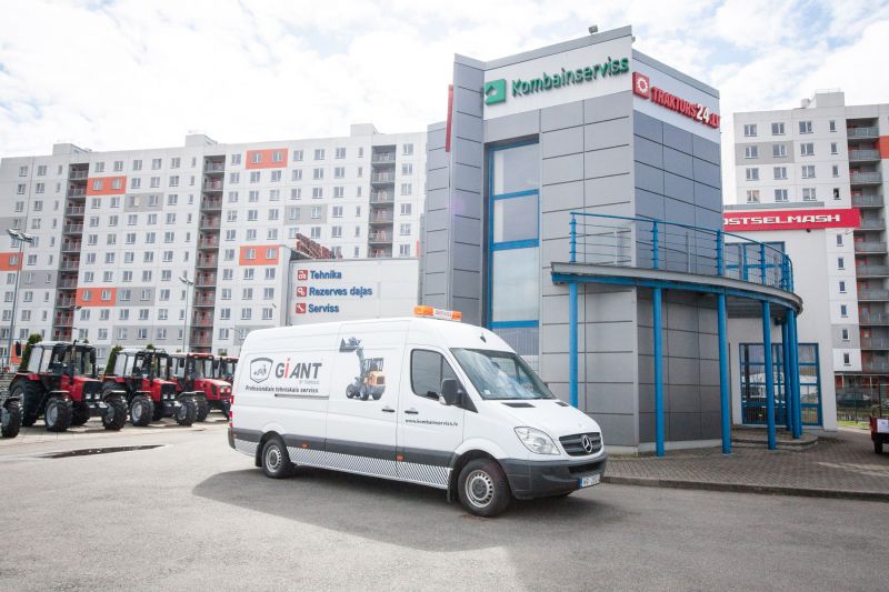 Piegāde ar mūsu transportu